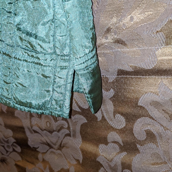 Lightweight Jacket - Picture 3 of 8